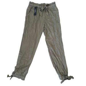 Lulus Military Green Cargo Pant, size small NWT